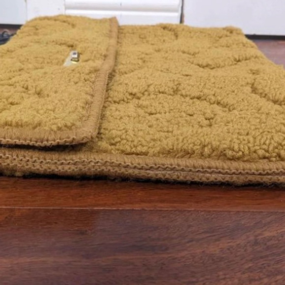 Vintage punch needle purse - Picture 5 of 5